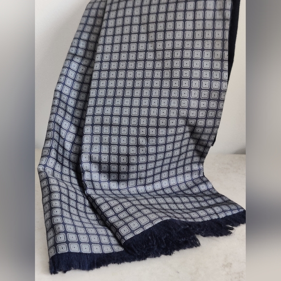 Vintage Wool Opera Scarf Tailored Look - Picture 5 of 12